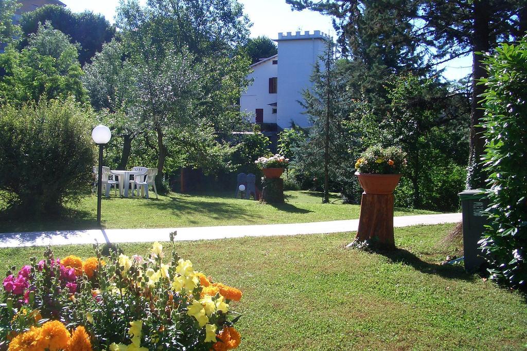 King Hotel Fiuggi Bagian luar foto