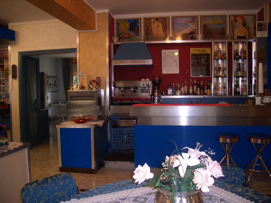 King Hotel Fiuggi Bagian luar foto