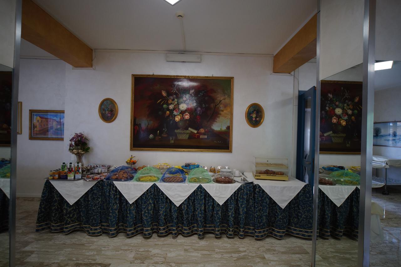 King Hotel Fiuggi Bagian luar foto